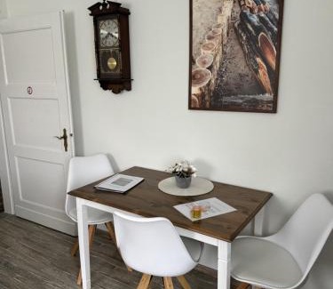 Meinerzhagen Apartment | Cozy Ferienwohnung Sylt with Oceanfront Views