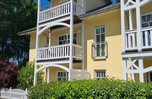 Graal Mueritz Apartment | Cozy T24 – 2-Room Apartment Near Beach for Couples