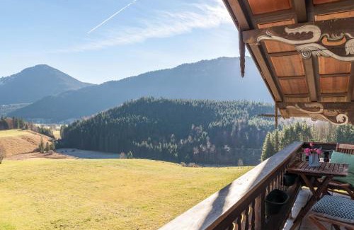 Jachenau Apartment | Family-Friendly Ferienwohnung Talblick with Top Guest Ratings
