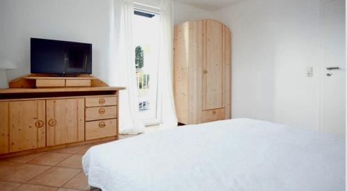 Mengerskirchen Apartment | Family-Friendly Ferienwohnung Tannen-Apotheke Eins Awaits