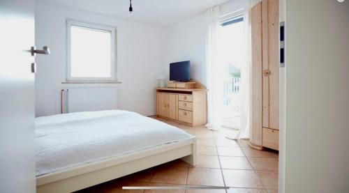Mengerskirchen Apartment | Family-Friendly Ferienwohnung Tannen-Apotheke Eins Awaits