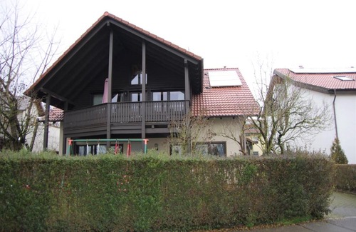 Eriskirch Apartment | Family-Friendly Ferienwohnung Tea with High Guest Ratings