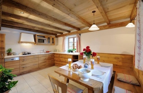 Hoslwang Apartment | Cozy Ferienwohnung "Tegernsee" with Family-Friendly Amenities