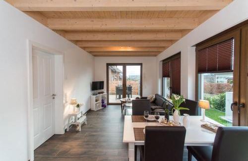 Huertgenwald Apartment | Pet-Friendly Ferienwohnung Tiefenbach with Hot Tub & More
