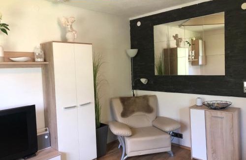 Landeck Apartment | Exceptional Ferienwohnung Tirol - Pet & Child Friendly Stay