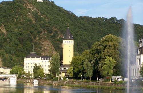 Bad Ems Villa | Relaxing Villa Alexander: 4-Star Oceanfront Retreat