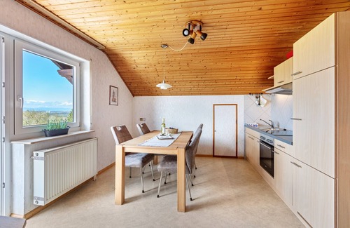 Bad Bellingen Apartment | Cozy Ferienwohnung Vogesenblick with Spa & Breakfast