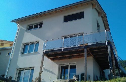 Ftan Apartment | Pet-Friendly Ferienwohnung Vonlanthen with 9.8 Guest Rating