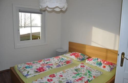 Schiefling am See Apartment | Cozy Retreat Minutes from Wörthersee with Ocean View