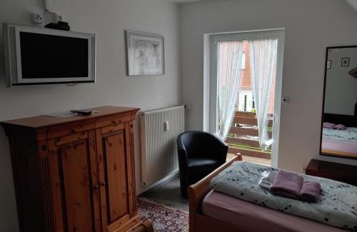 Hessisch Oldendorf Apartment | Relaxing Family Retreat at Ferienwohnung Weserbergland