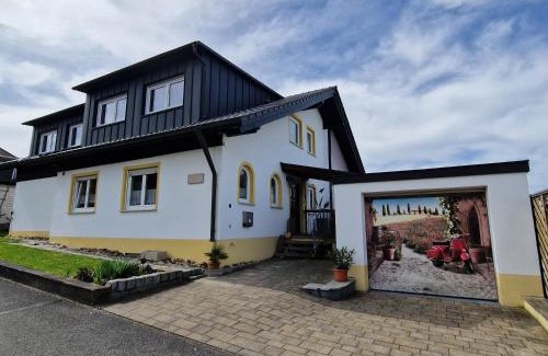 Viereth Apartment | Scenic Ferienwohnung Wachter in Viereth - Family Friendly Stay