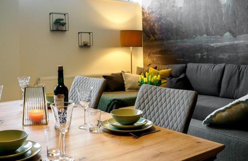 Wahlhausen Apartment | Pet-Friendly Ferienwohnung Walsetal with Exceptional Reviews