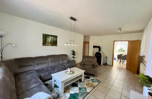 Schierke Apartment | Pet-Friendly Ferienwohnung Wanderkönig with Terrace