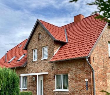 Wahrstorf Apartment | Oceanfront Ferienwohnung Warnowidyll: Guest Rated 10/10