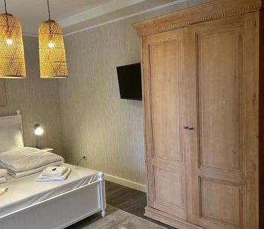 Hamburg-Barmbek Apartment | Elegant Ferienwohnung Watzmann-Stüberl with Family Amenities