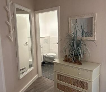 Hamburg-Barmbek Apartment | Elegant Ferienwohnung Watzmann-Stüberl with Family Amenities