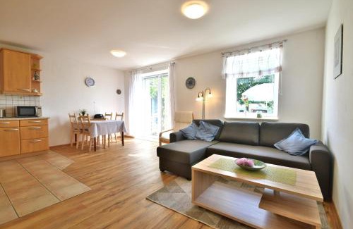 Bad Kleinen Apartment | Cozy Ferienwohnung Weideblick by Schweriner See