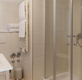 Weidenbach House | Top-Rated Ferienwohnung Weidenbach: Family & Pet Friendly