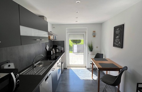 Barth House | Top-Rated Ferienwohnung Weidenblick with Ocean View Pool