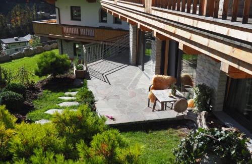 Finkenberg Apartment | Exceptional Family-Friendly Retreat at Ferienwohnung Widkal