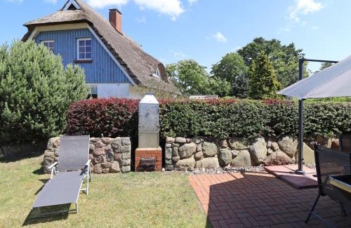 Wieck auf dem Darss Apartment | Family-Friendly Ferienwohnung in Wieck am Darß Awaits