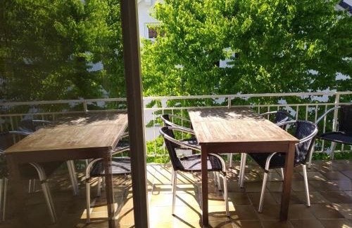 Weststadt Apartment | Pet-Friendly Retreat: Ferienwohnung Wiedmann Awaits You