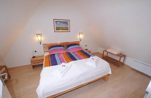 Badbergen Apartment | Pet-Friendly Ferienwohnung Wildrose with Top Guest Ratings