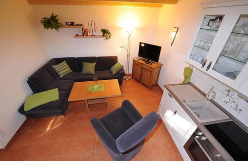 Badbergen Apartment | Pet-Friendly Ferienwohnung Wildrose with Top Guest Ratings