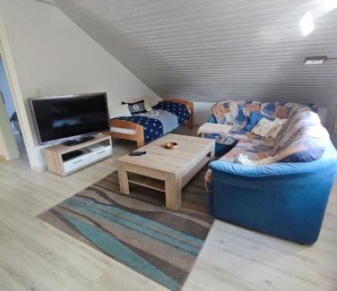 Hohen Viecheln Apartment | Oceanfront Retreat on Mecklenburger Straße 3 - Rated 9/10