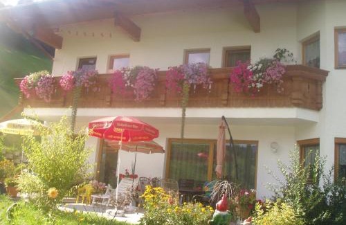 Auffach Apartment | Guest Rated 9.5: Family-Friendly Ferienwohnung Wohlfartstätter