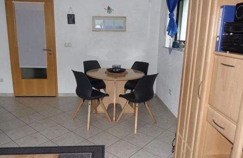 Sankt Wendel Apartment | Child-Friendly Retreat at Ferienwohnung-Zoe - Rated 10/10!