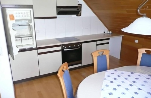 Simmersfeld Apartment | Modern Ferienwohnung zum Freitagsbächle for Family Getaways