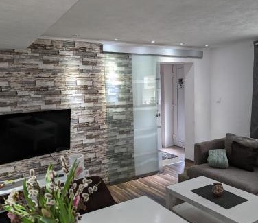 Schwalefeld Apartment | Discover Ferienwohnung Zum Kühlen Grund: Pet-Friendly Retreat