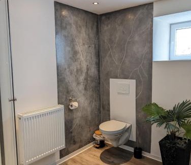 Schwalefeld Apartment | Discover Ferienwohnung Zum Kühlen Grund: Pet-Friendly Retreat