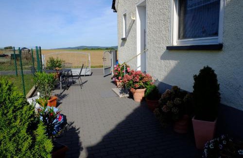 Munstermaifeld Apartment | Pet-Friendly Ferienwohnung-zum-Kueppchen with Top Reviews