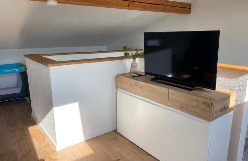 Brauneberg Apartment | Family-Friendly Retreat at Ferienwohnung zum Mandelgraben