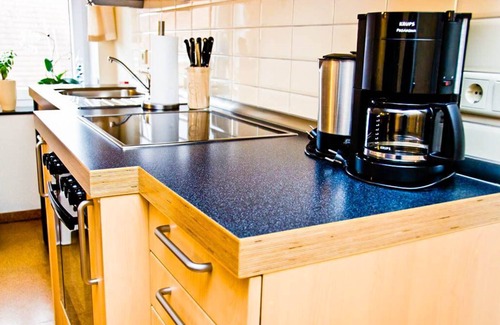 Heek Apartment | Guest Rated 10/10: Ferienwohnung zum Rosengarten Getaway