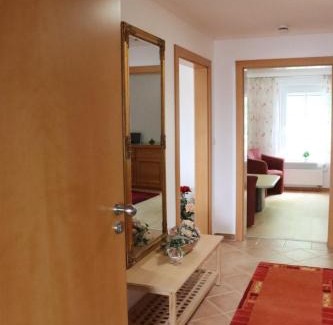 St Lorenz Apartment | Discover Family-Friendly Ferienwohnung zum weißen Schwan