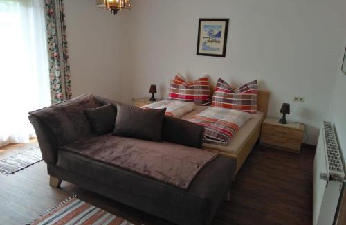 Flecken Apartment | Oceanfront Retreat: Ferienwohnungen am Lift 2 with Kids Welcome
