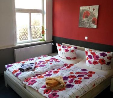 Eisenach Apartment | Pet-Friendly Ferienwohnungen "Altes Bachhaus" Awaits You