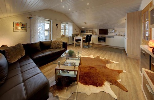 Mauth Apartment | Family-Friendly Ferienwohnungen Auenweg with Hot Tub Access