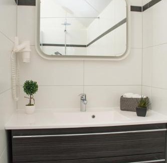 Rust Apartment | Oceanfront Ferienwohnungen Bali - Guest Rated 9.6/10