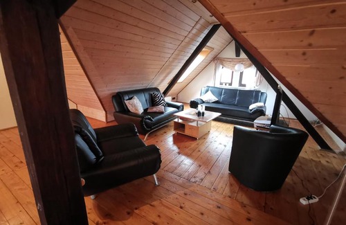 Wernigerode Old Town Apartment | Comfortable Ferienwohnungen Bergstrasse with Hot Tub & Breakfast
