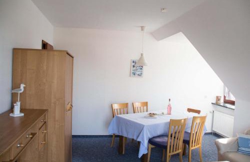 Neue Tiefe Apartment | Family-Friendly Ferienwohnungen Neue Tiefe with Pet Amenities