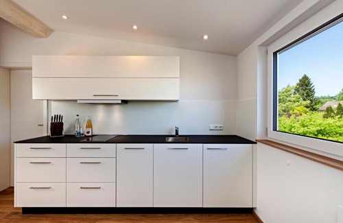 Hagnau Apartment | Relaxing Ocean View Retreat at Ferienwohnungen Der Loewen