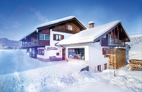 Oberstdorf Hotel | Family-Friendly Ferienwohnungen Gästehaus Schraudolf: Rated 9/10