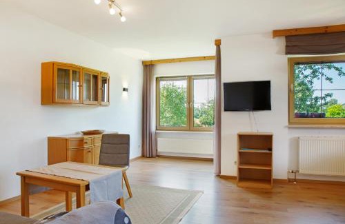 Bad Fuessing Apartment | Discover Ferienwohnungen Hackerhof: Family & Pet Friendly Stay