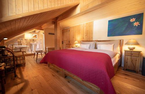 Schoenried Apartment | Discover Alpenrose Boutique Hotel: Pet-Friendly Getaway