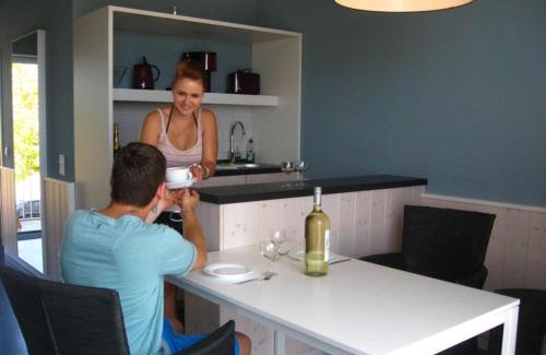 Markkleeberg Apartment | Relaxing Getaway at Ferienwohnungen im Hafen Pier1