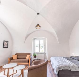 Gars am Kamp Apartment | Cozy Ferienwohnungen im Kloster: Child-Friendly Retreat